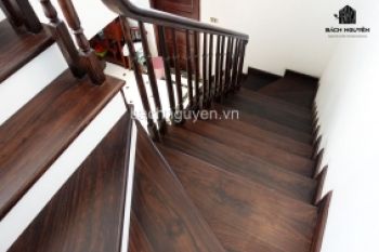 CẦU THANG GỖ CHIU LIU LÀO - ĐẲNG CẤP VÀ SANG TRỌNG